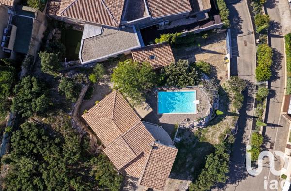 Maison à vendre 7 pièces 159 m² Villeneuve-lès-Avignon