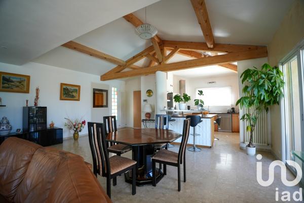 Maison à vendre 7 pièces 159 m² Villeneuve-lès-Avignon