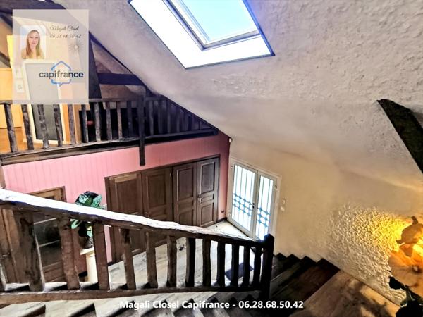 Maison d'architecte 9 pièces, 350 m2 env, en centre Bourg
