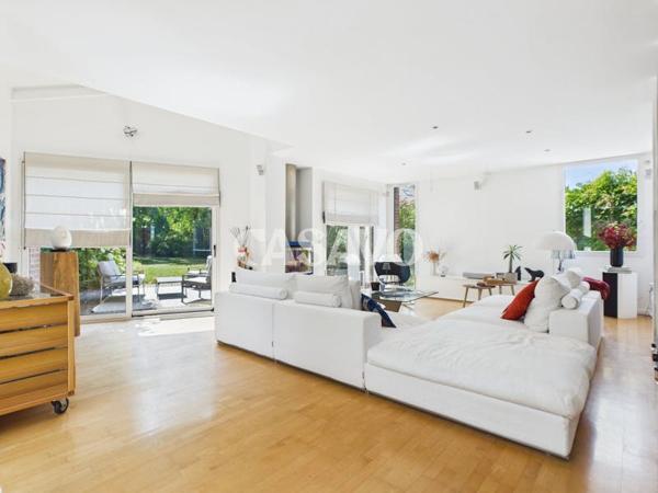 Vente Maison 8 pièces de 290m² - 59493 Villeneuve-d'Ascq