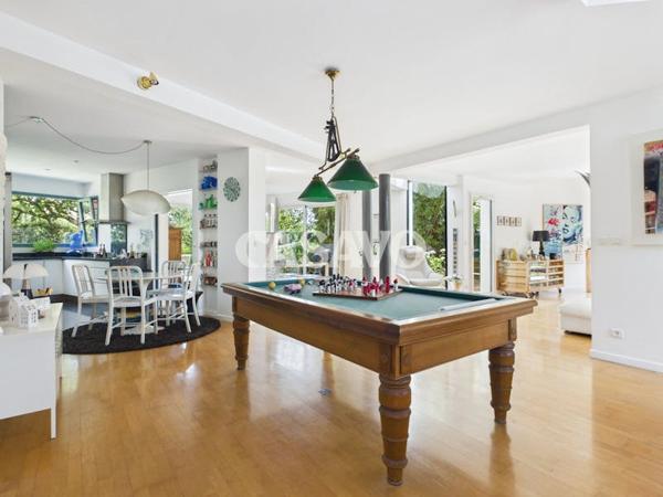 Vente Maison 8 pièces de 290m² - 59493 Villeneuve-d'Ascq