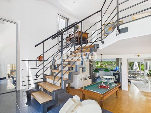 Vente Maison 8 pièces de 290m² - 59493 Villeneuve-d'Ascq