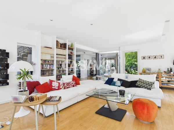 Vente Maison 8 pièces de 290m² - 59493 Villeneuve-d'Ascq