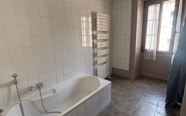 Appartement à louer    3 pièces •  Gex