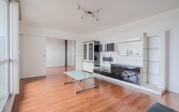 Appartement à vendre    4 pièces • 76,78 m2 Noisy-le-Grand