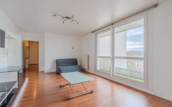 Appartement à vendre    4 pièces • 76,78 m2 Noisy-le-Grand