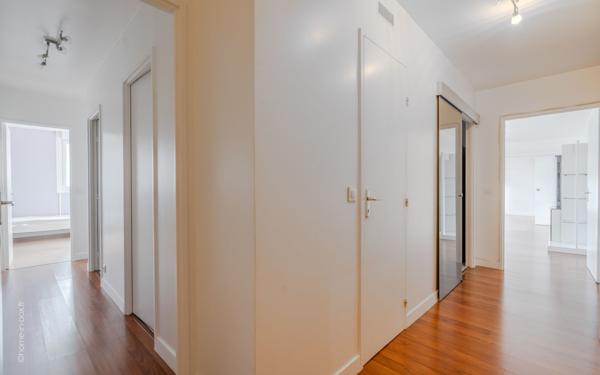 Appartement à vendre    4 pièces • 76,78 m2 Noisy-le-Grand