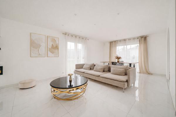 Charmes (88130) Maison Plain-pied construite en 2021 - 123m2 - terrain 853 m2 - 3 Chambres