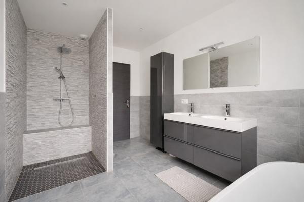 Charmes (88130) Maison Plain-pied construite en 2021 - 123m2 - terrain 853 m2 - 3 Chambres