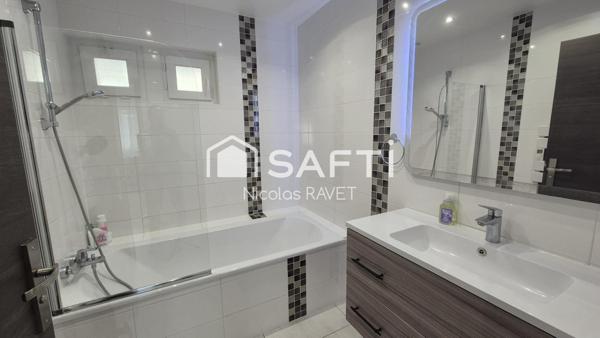 Maison individuelle 4 chambres libre d'occupation