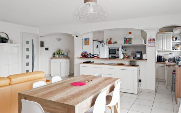 Maison à vendre    4 pièces •  Marseillan