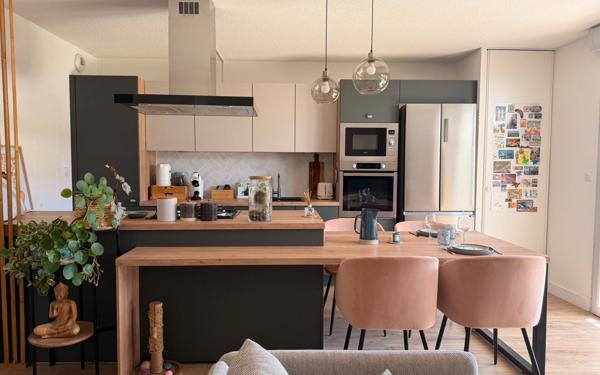 Appartement à vendre    3 pièces • 61 m2 Saint-Alban