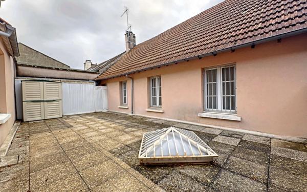 Maison à louer    2 pièces •  Gif-sur-Yvette