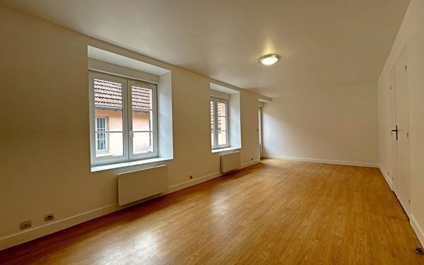 Maison à louer    2 pièces •  Gif-sur-Yvette