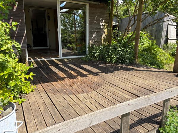 Pavillon récent à la campagne avec possibilité grand terrain