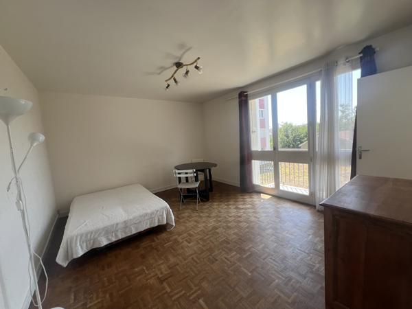 Appartement
         1 pièce
        - 25 m² 84 000 € *