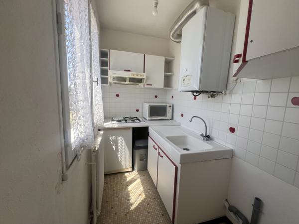 Appartement
         1 pièce
        - 25 m² 84 000 € *