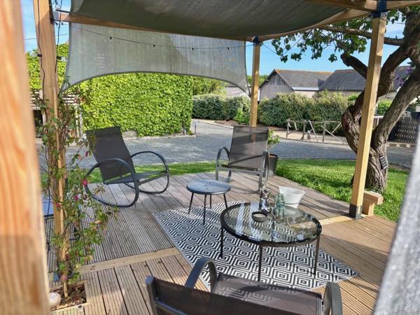 12 MIN SAUMUR SUD LONGERE ENTIEREMENT RENOVEE + STUDIO INDEPENDANT SUR ENVIRON 1500M2 ARBORE CLOS