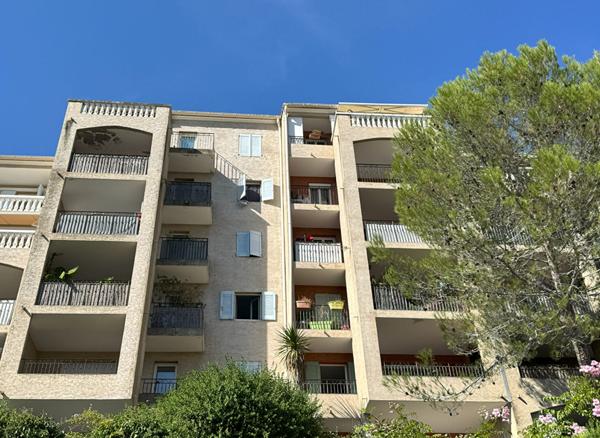 A VENDRE - 2 PIECES - MOUGINS-LE-HAUT