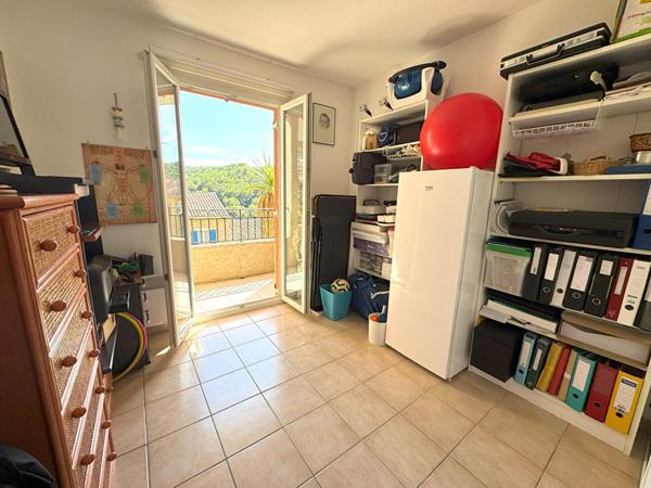 A VENDRE - 2 PIECES - MOUGINS-LE-HAUT