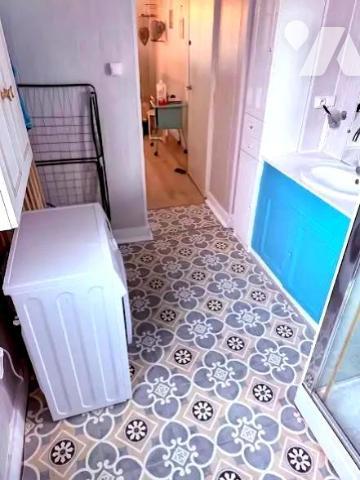 DANS UN ESEMBLE IMMOBILIER EQUEURDREVILLE 3 APPARTEMENTS ENTIEREMENT RENOVES ET MEUBLES