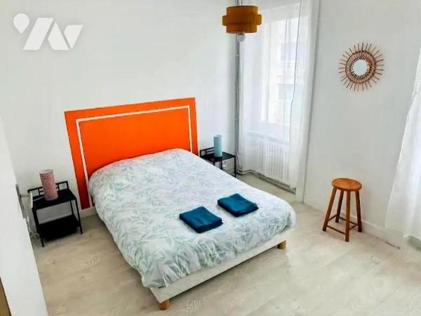 DANS UN ESEMBLE IMMOBILIER EQUEURDREVILLE 3 APPARTEMENTS ENTIEREMENT RENOVES ET MEUBLES