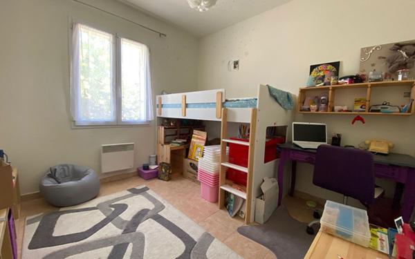 Maison à louer    4 pièces •  Rognonas