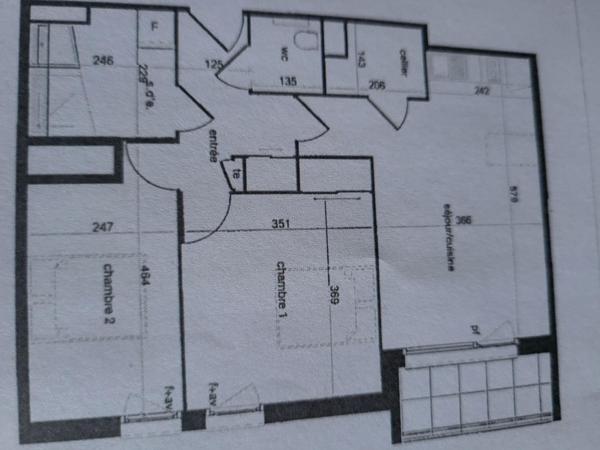 APPARTEMENT - T3 AURAY - 60 M²