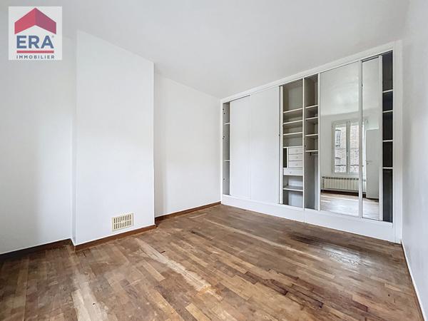 A LOUER - VIDE - 2 PIECES 35m²