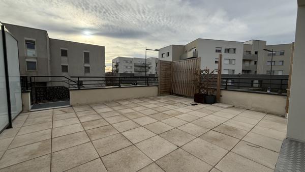 APPARTEMENT DUPLEX - 87m2 - GARAGE DOUBLE - JARDIN TERRASSE