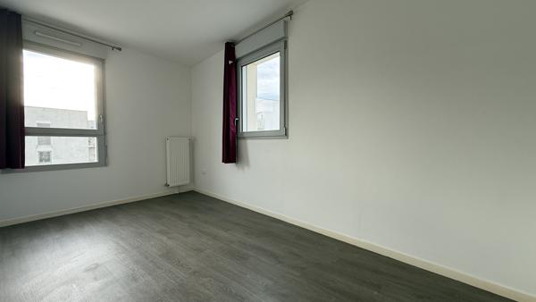 APPARTEMENT DUPLEX - 87m2 - GARAGE DOUBLE - JARDIN TERRASSE