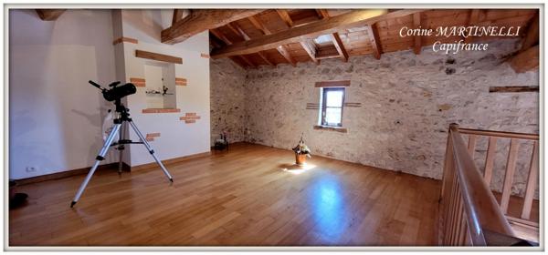 Bon Encontre - Maison en pierre 8 pièces, 200 m2 habitables - terrain de 9 567 m2 - piscine