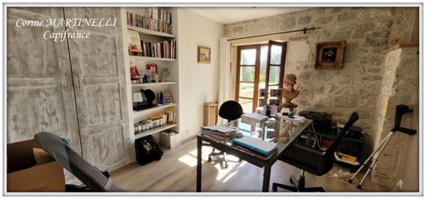 Bon Encontre - Maison en pierre 8 pièces, 200 m2 habitables - terrain de 9 567 m2 - piscine