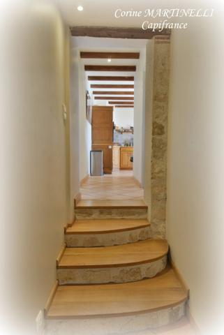 Bon Encontre - Maison en pierre 8 pièces, 200 m2 habitables - terrain de 9 567 m2 - piscine