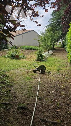 Vente terrain à bâtir à BEAUPREAU EN MAUGES (BEAUPREAU)