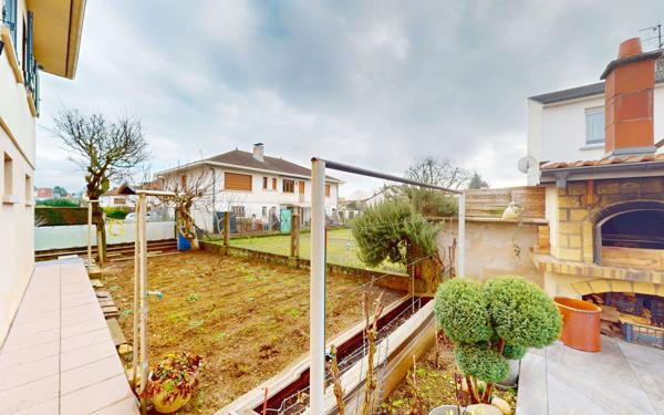 Maison à vendre    6 pièces •  Mondelange