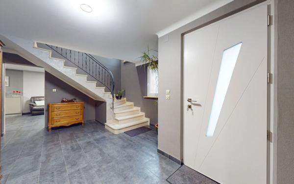 Maison à vendre    6 pièces •  Mondelange