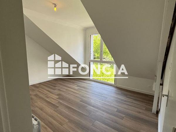 Location Studio 15.81 m² - 5 ALLEE DE LANVAUX Rennes 35700