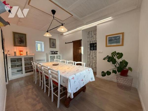 A VENDRE, PLESTIN LES GREVES

Découvrez cette belle propriété entièrement rénovée avec piscin...