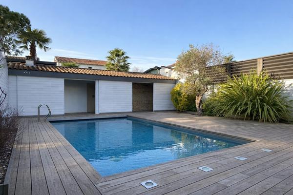Maison de charme Porte Royale, piscine