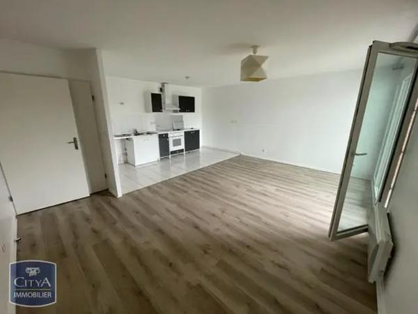 Appartement à louer 3 pièces 68.41m² Loos (59120)