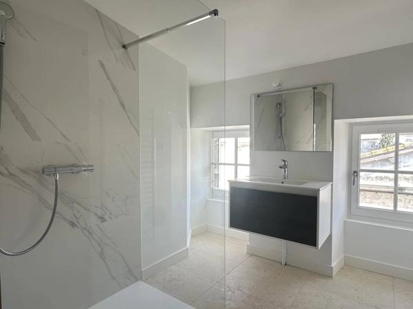 T3 – 62,10 m² + caves 32,10 m² – 2e étage – Centre Saint-Jean-d’Angély