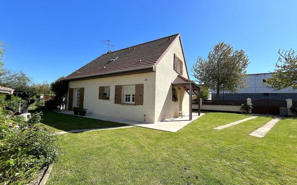 Maison à vendre    4 pièces • 115,88 m2 Beauvais