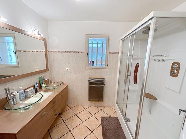 Maison à vendre à La Valette du Var de 4 pièces, 3 chambres