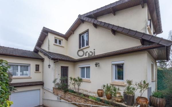 Maison à vendre    5 pièces • 104,41 m2 Châtenay-Malabry