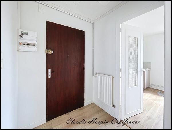 Appartement à vendre 3 pièces PARTHENAY (79) - 70,26 m² - 2 ch