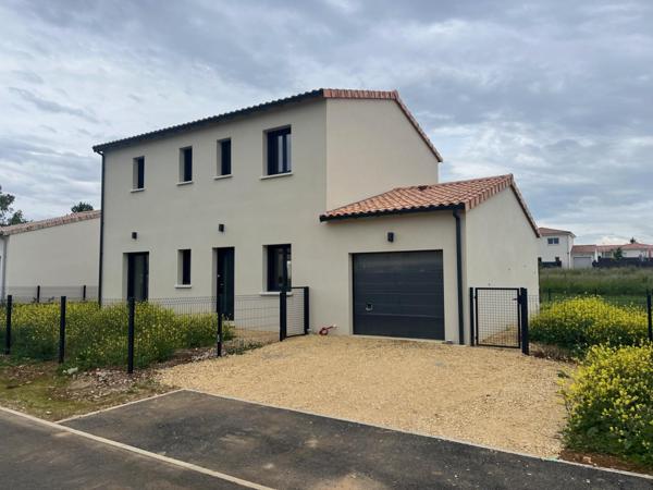 Maison Nouaille Maupertuis 6 pièces de 125m²