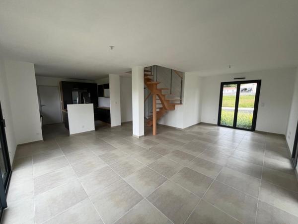 Maison Nouaille Maupertuis 6 pièces de 125m²