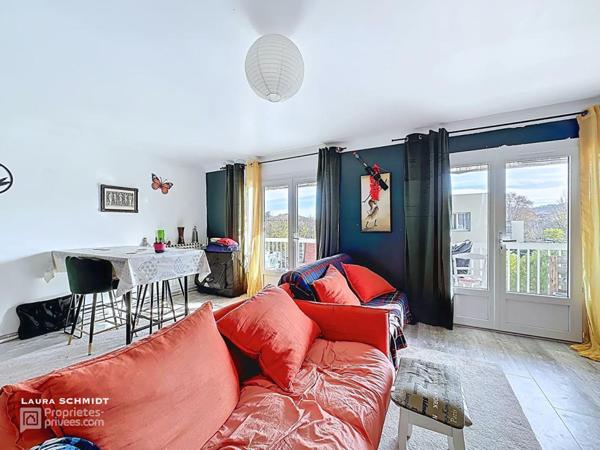 Appartement Brignoles grand balcon 3 pièce(s) 74 m2