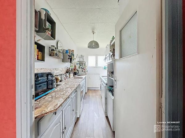 Appartement Brignoles grand balcon 3 pièce(s) 74 m2